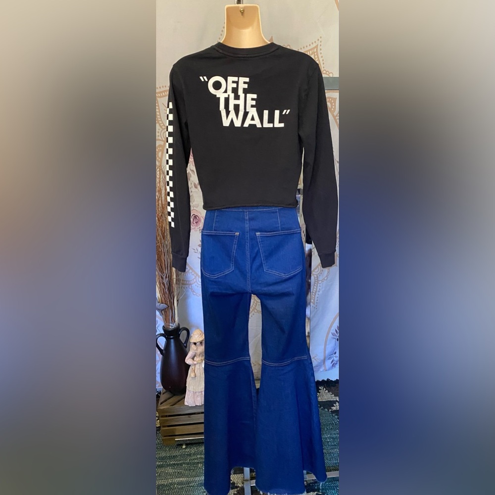 Y2K Vans Off The Wall X-Small Crop Long-sleeve Shirt Black and White
